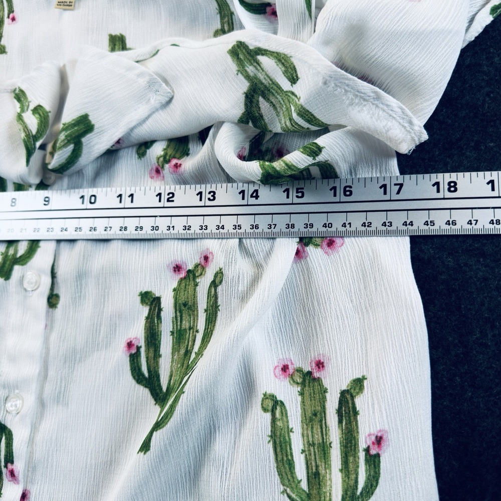 Lily White Cactus Print White Button Up Blouse Large - Picture 4 of 6
